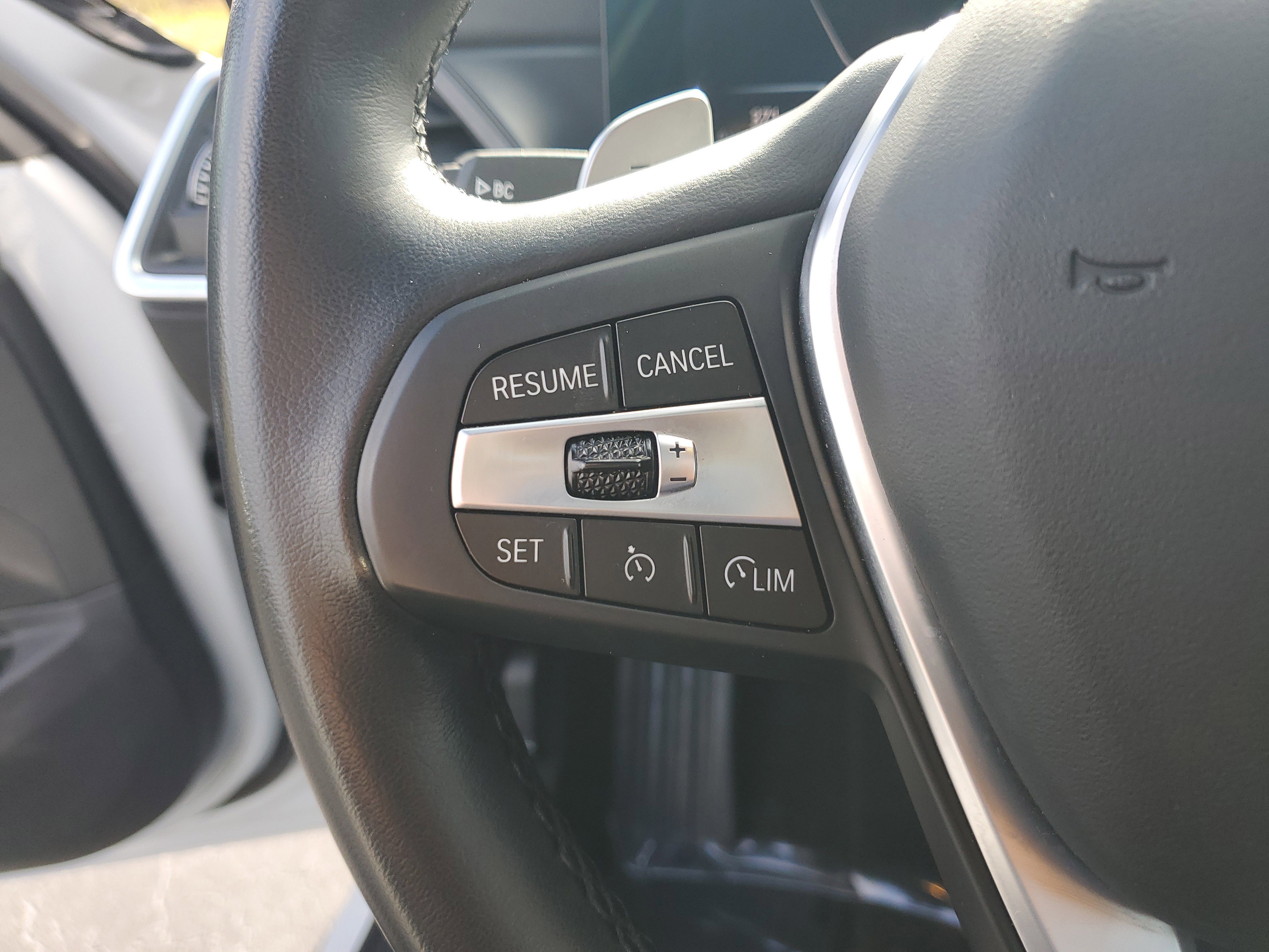 Used 2024 BMW 330i Sedan w/ Convenience Package image 28