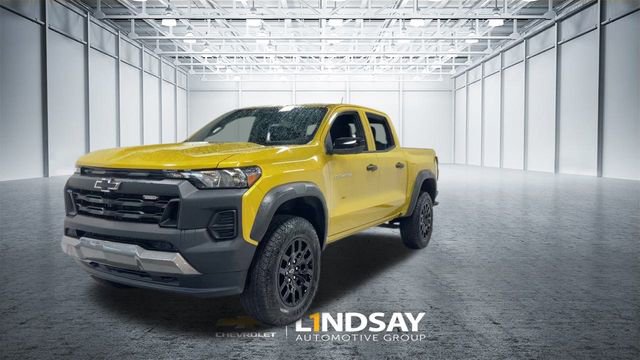 Used 2023 Chevrolet Colorado Trail Boss w/ Technology Package image 5