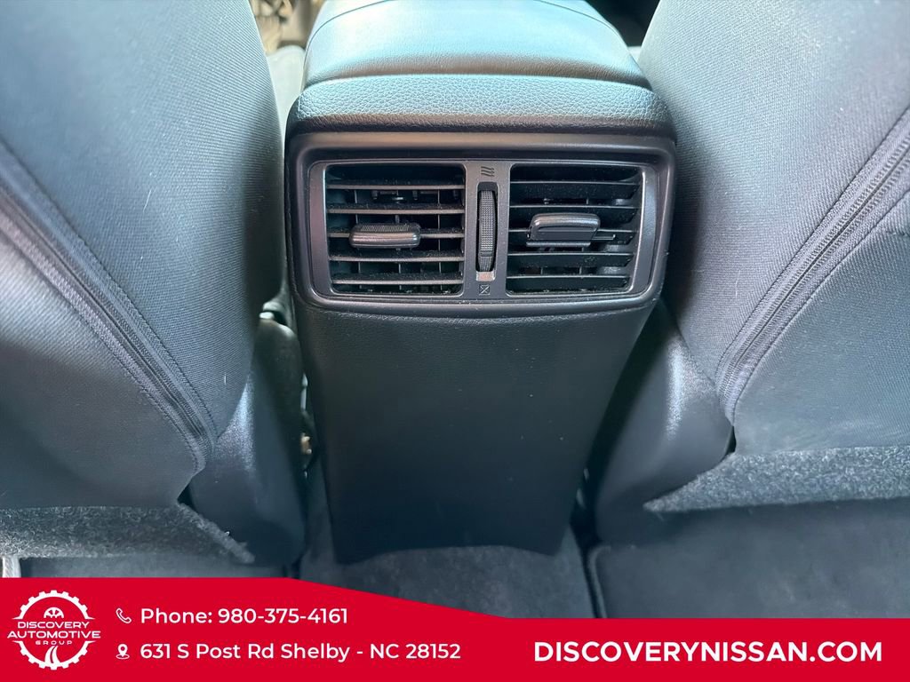 Certified 2022 Nissan Rogue Sport SV image 33