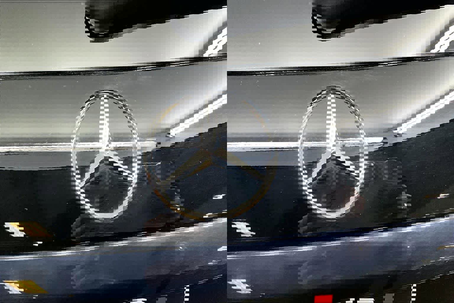 Used 2025 Mercedes-Benz GLC 300 4MATIC image 30