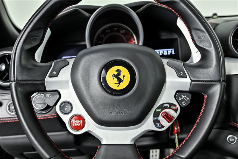 Used 2016 Ferrari FF AWD/4WD image 25