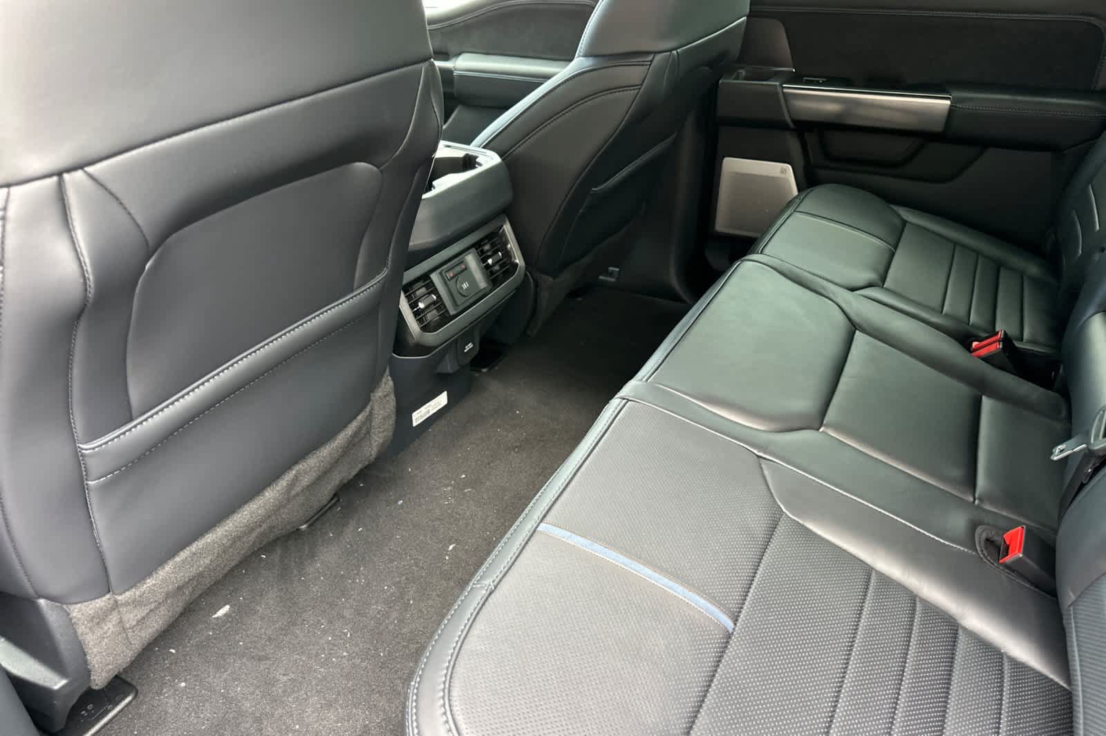New 2026 Ford F250 Platinum AWD/4WD image 4