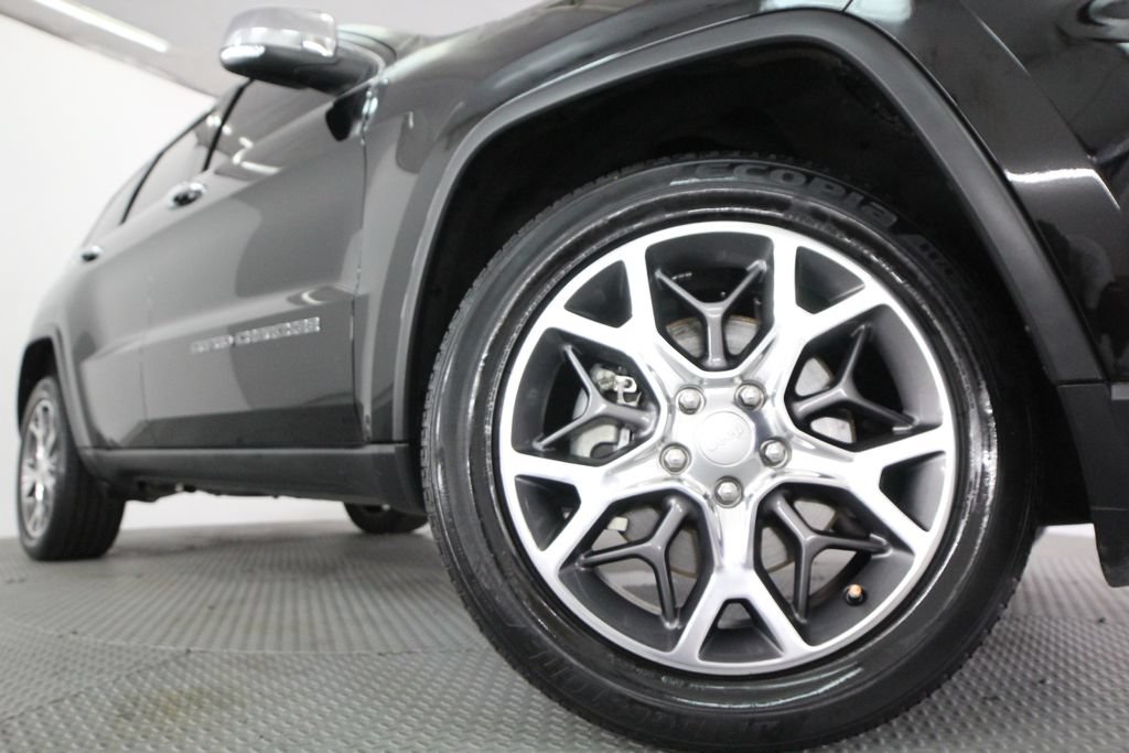 Used 2021 Jeep Grand Cherokee Limited w/ Luxury Group II AWD/4WD image 16