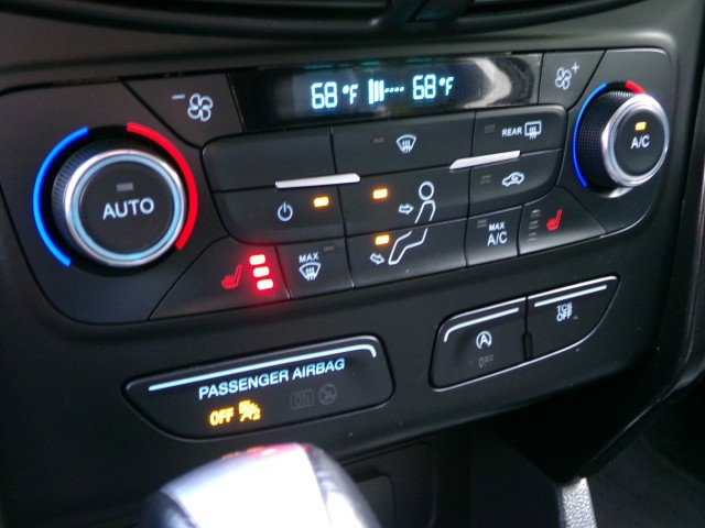 Used 2017 Ford Escape Titanium image 22