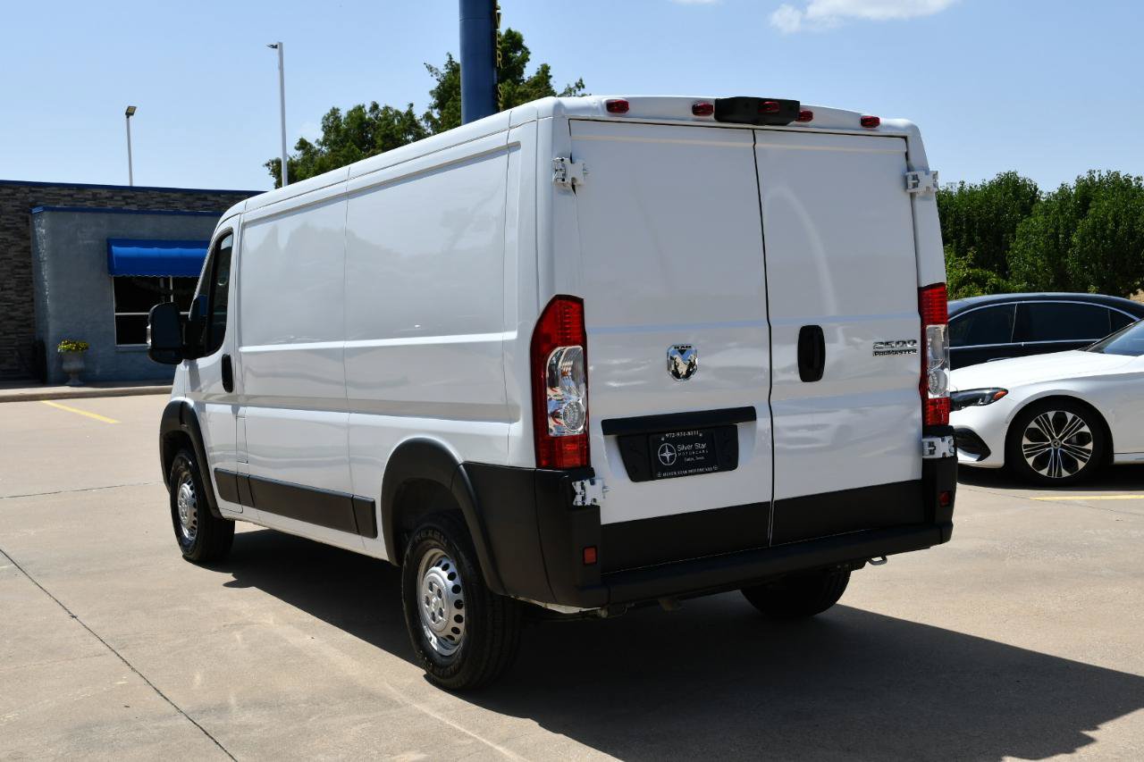 Used 2026 RAM ProMaster 2500 w/ Convenience Group FWD image 6