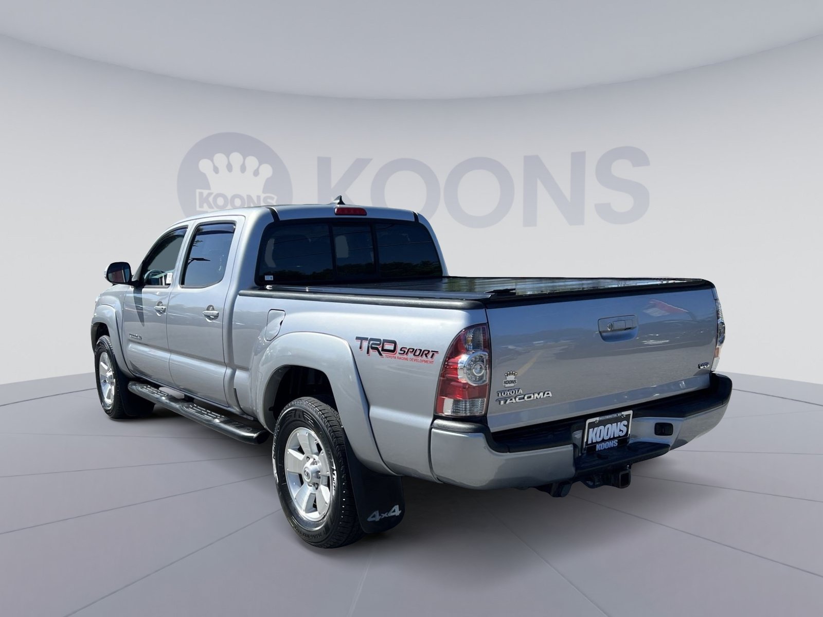 Used 2015 Toyota Tacoma 4x4 Double Cab w/ TRD Sport Package image 4