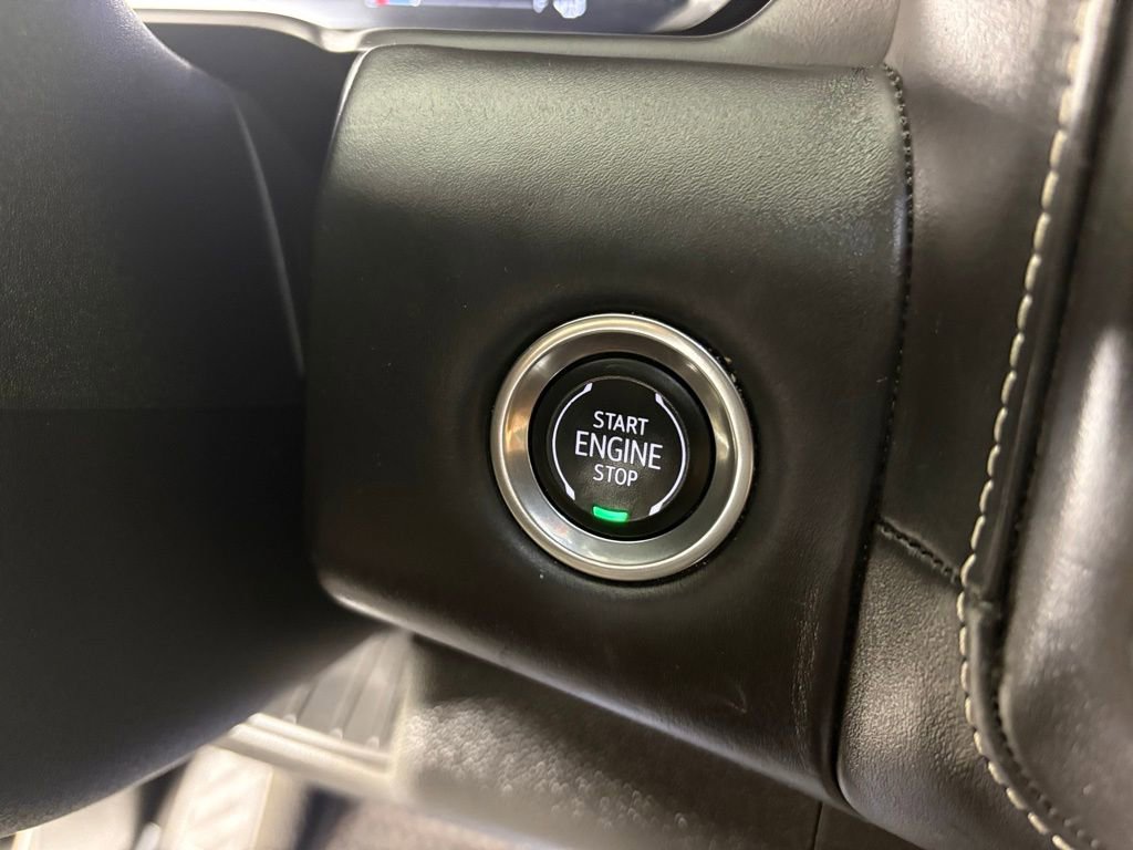 Used 2023 GMC Yukon Denali Ultimate image 29
