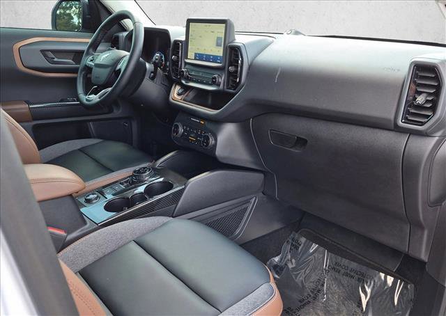 Used 2024 Ford Bronco Sport Outer Banks w/ Tech Package AWD/4WD image 19