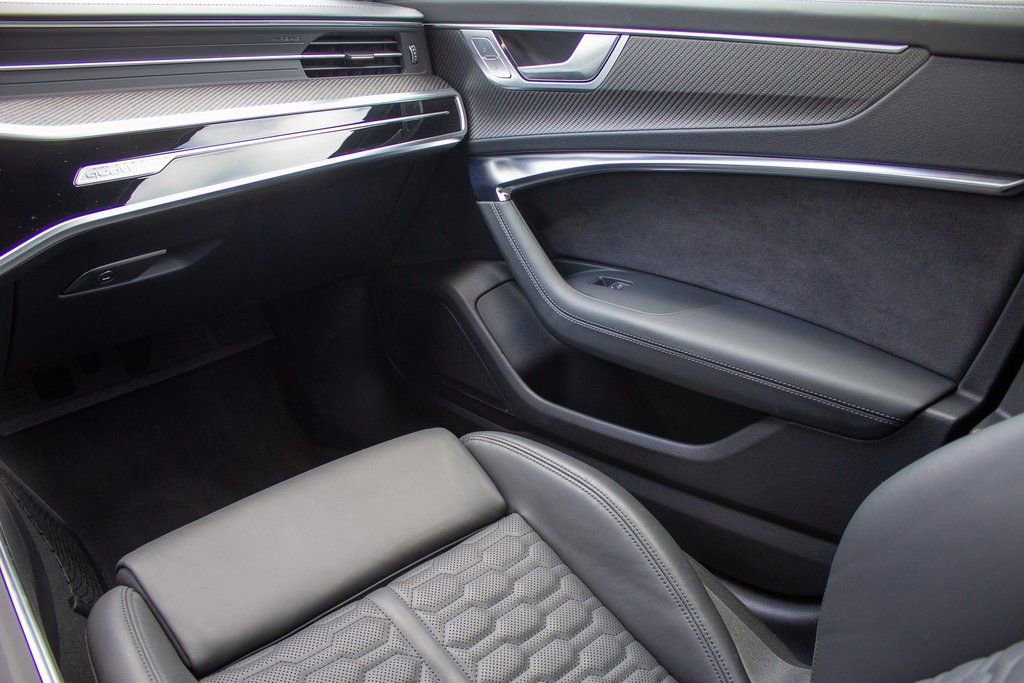 Used 2025 Audi RS 6 performance image 20