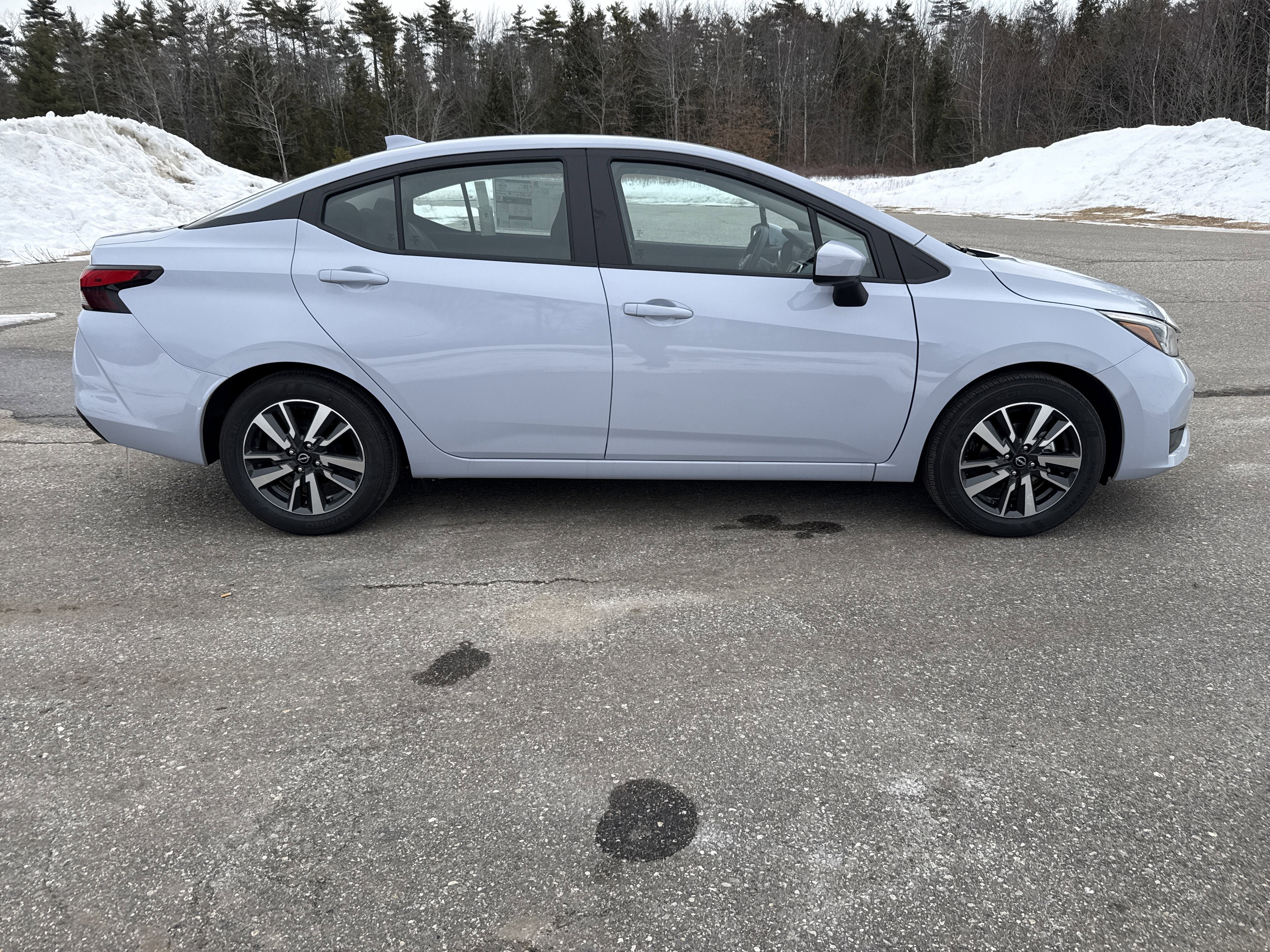 New 2025 Nissan Versa SV w/ Trunk Package FWD image 8