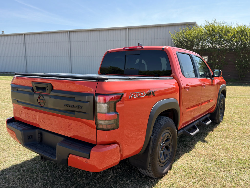 Used 2025 Nissan Frontier PRO-4X w/ Pro Convenience Package AWD/4WD image 3