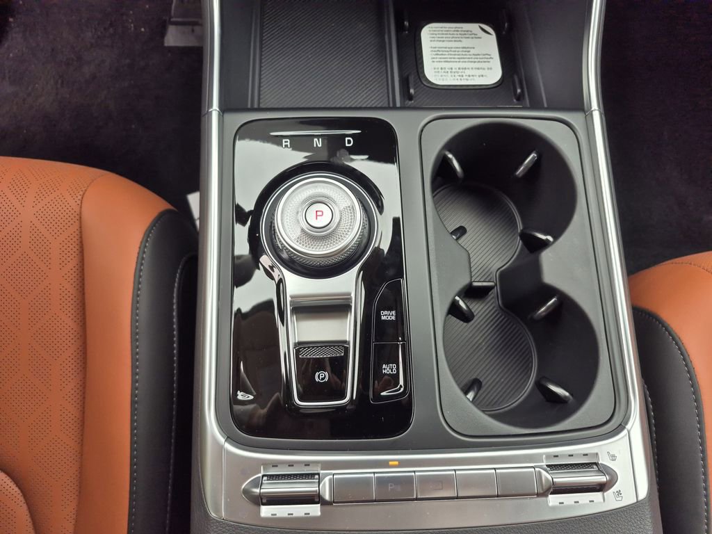 New 2026 Kia Carnival SX image 9