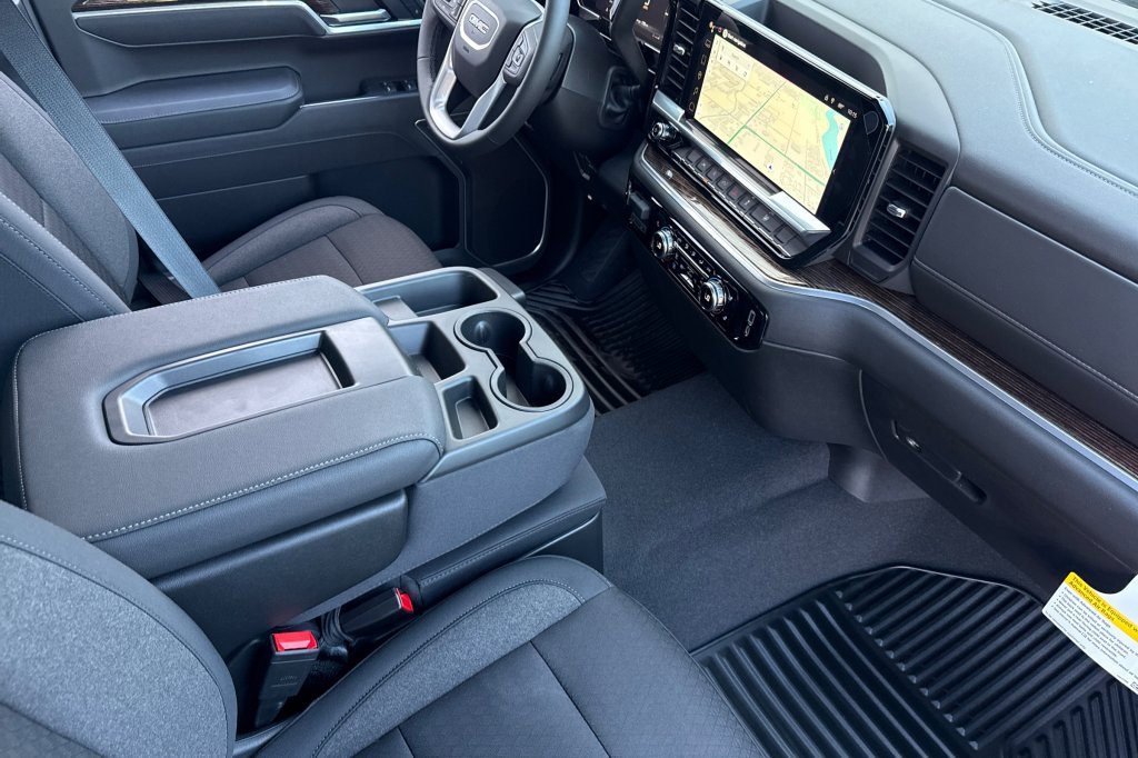 New 2026 GMC Sierra 1500 Elevation image 12