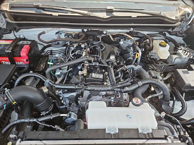 Certified 2025 Toyota Tacoma SR5 AWD/4WD image 28