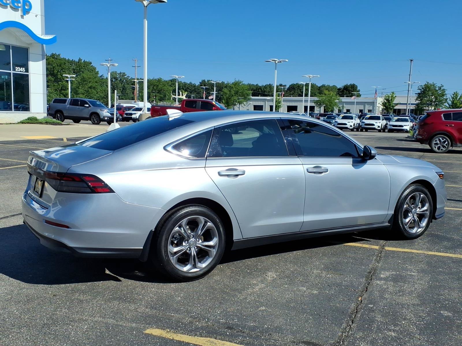 Certified 2024 Honda Accord EX image 11