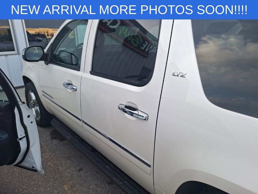 Used 2013 Chevrolet Suburban LTZ AWD/4WD image 5