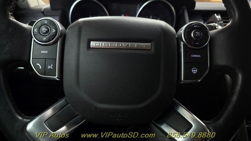 Used 2017 Land Rover Discovery First Edition AWD/4WD image 40