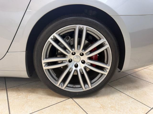 Used 2018 Maserati Quattroporte S GranLusso Q4 AWD/4WD image 17