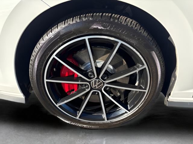 Used 2025 Volkswagen Jetta GLI Autobahn image 9