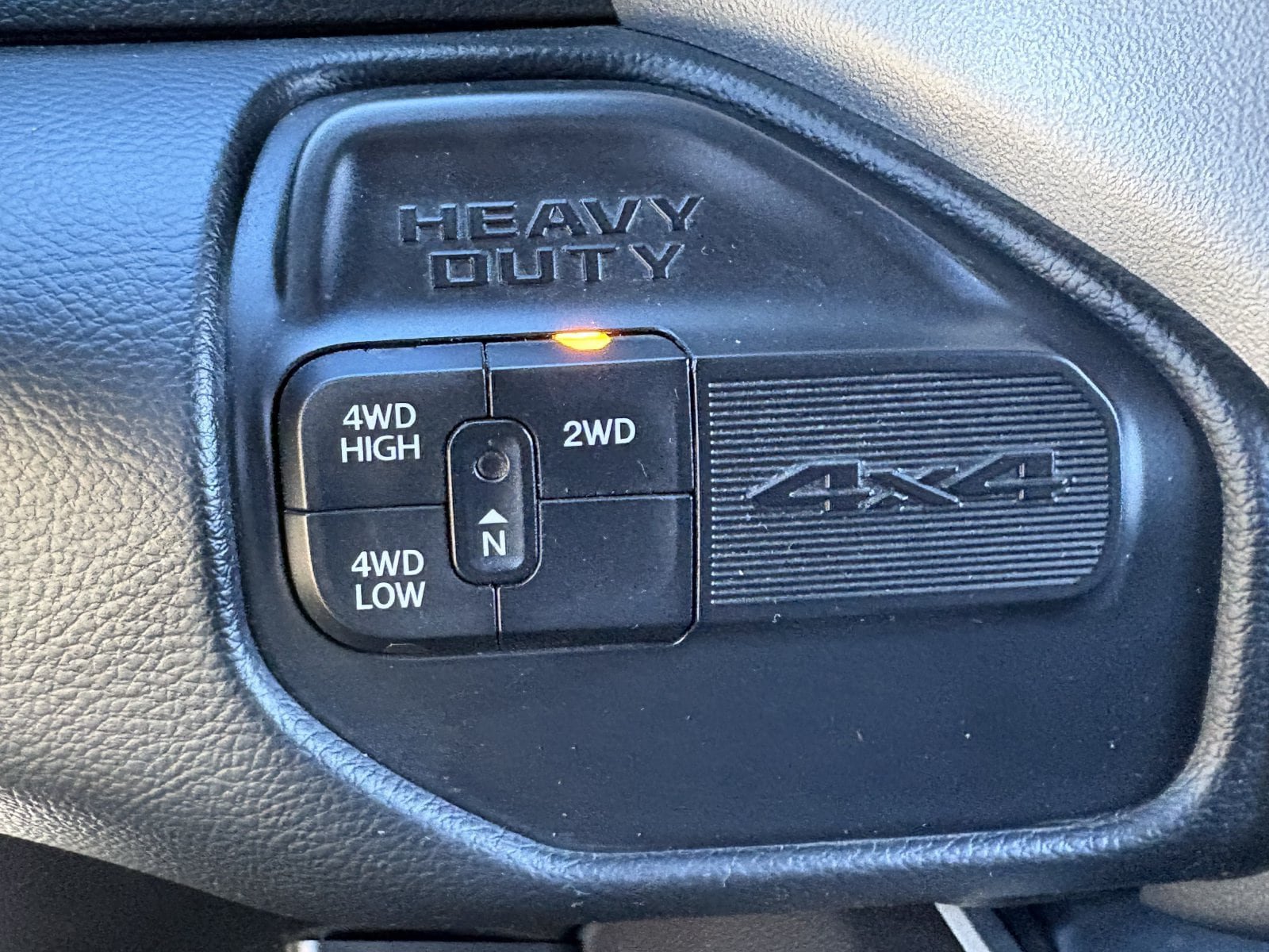 Used 2020 RAM 2500 Big Horn w/ Night Edition AWD/4WD image 31
