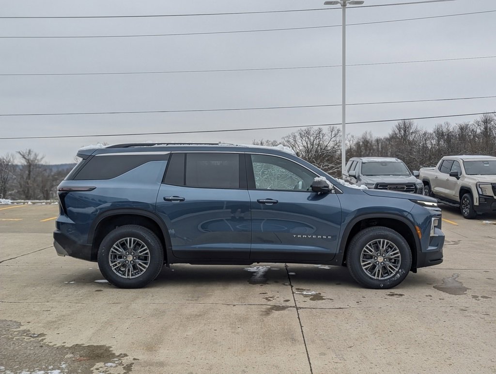 New 2026 Chevrolet Traverse LT w/ LPO, Floor Liner Package image 6