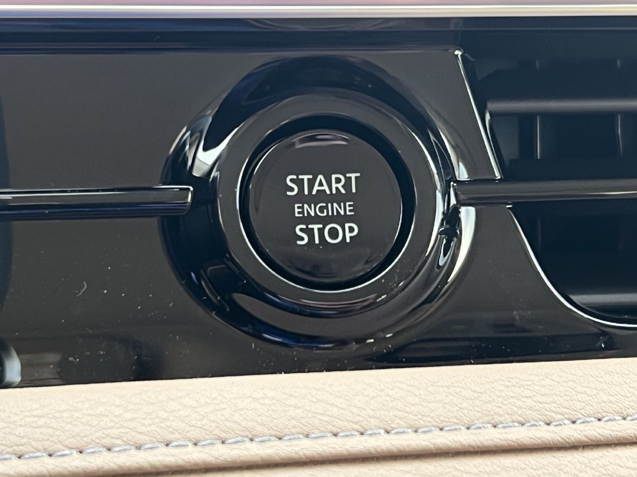 New 2027 INFINITI QX80 Luxe RWD image 16