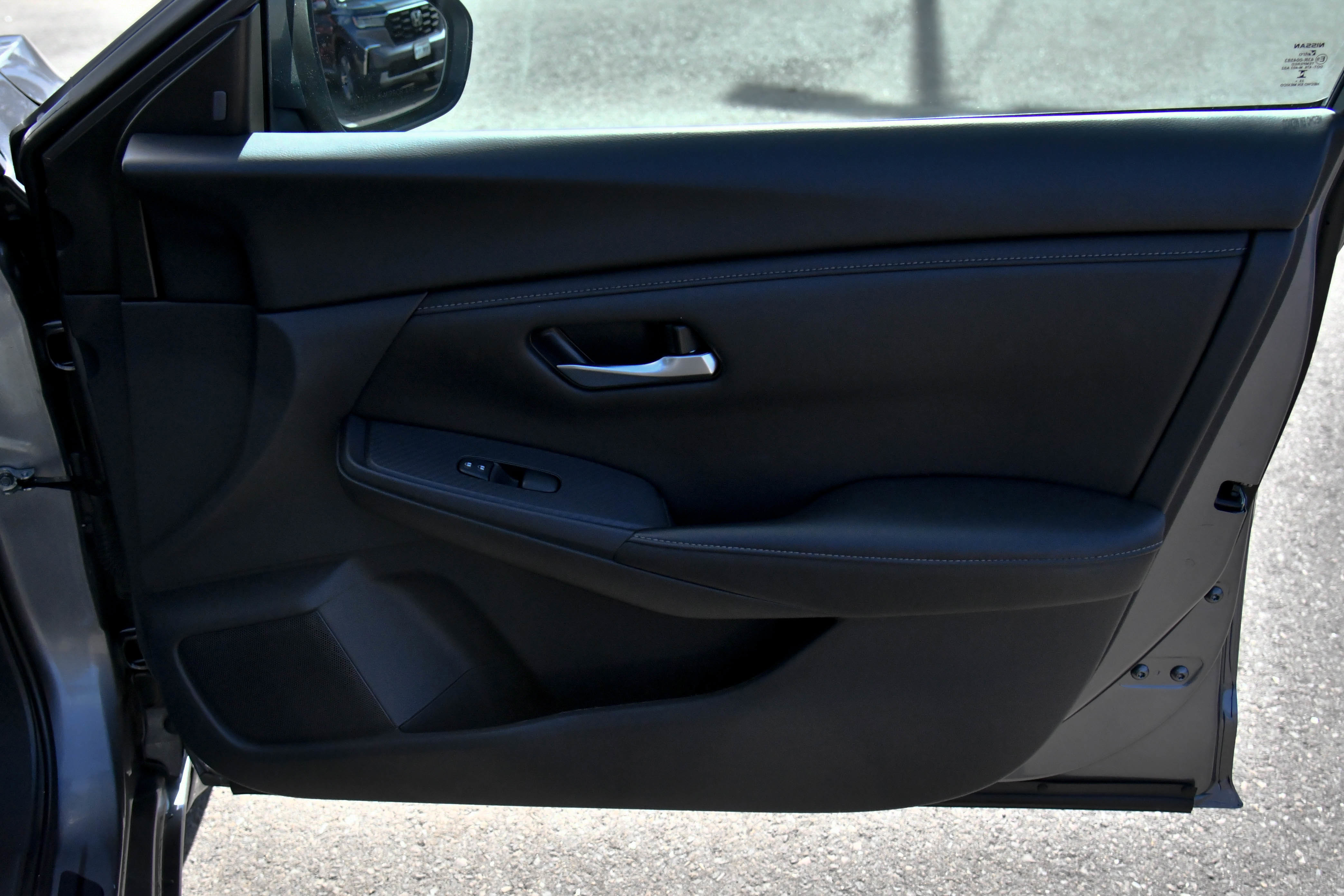 Used 2024 Nissan Sentra SV FWD image 36