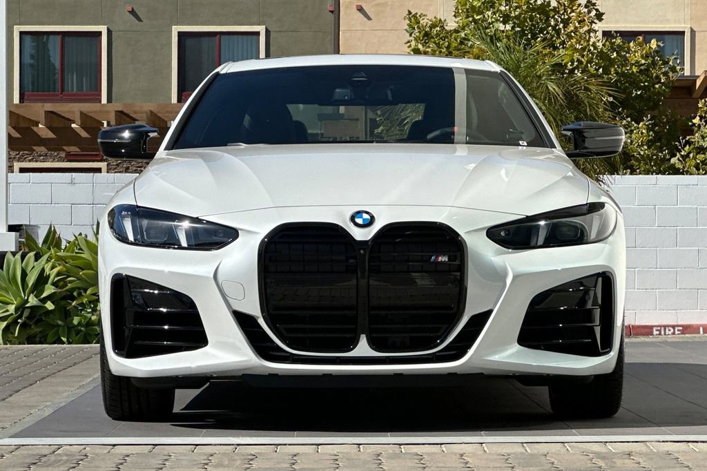 New 2026 BMW 440i xDrive Coupe w/ Parking Assistance Package image 8