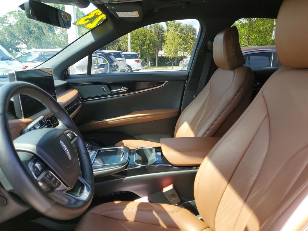 Used 2023 Lincoln Nautilus Reserve AWD/4WD image 18
