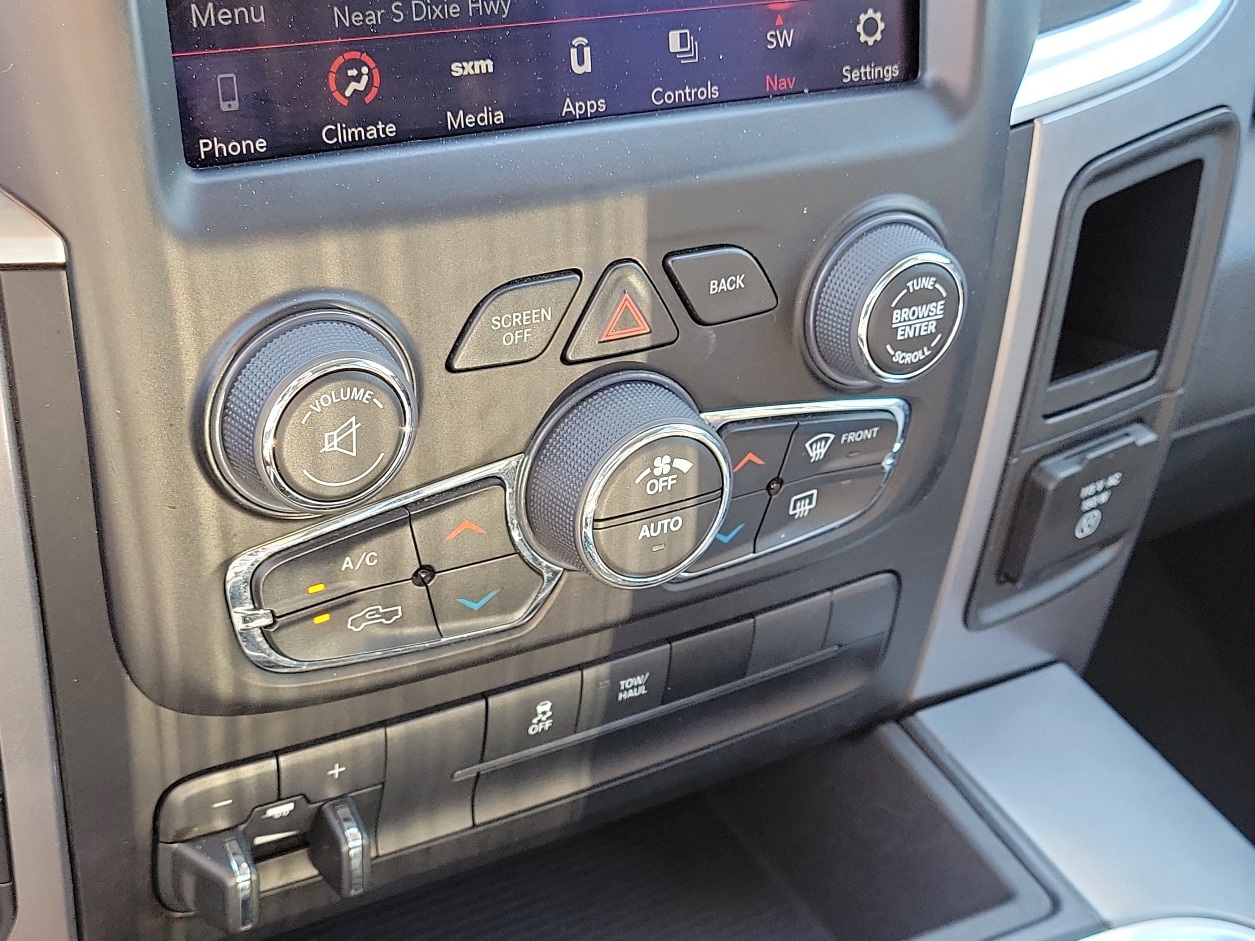 Used 2023 RAM 1500 Classic SLT w/ Trailer & Traction Group image 23