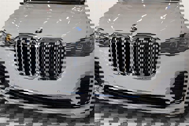 Used 2021 BMW X7 xDrive40i w/ Parking Assistance Package image 28