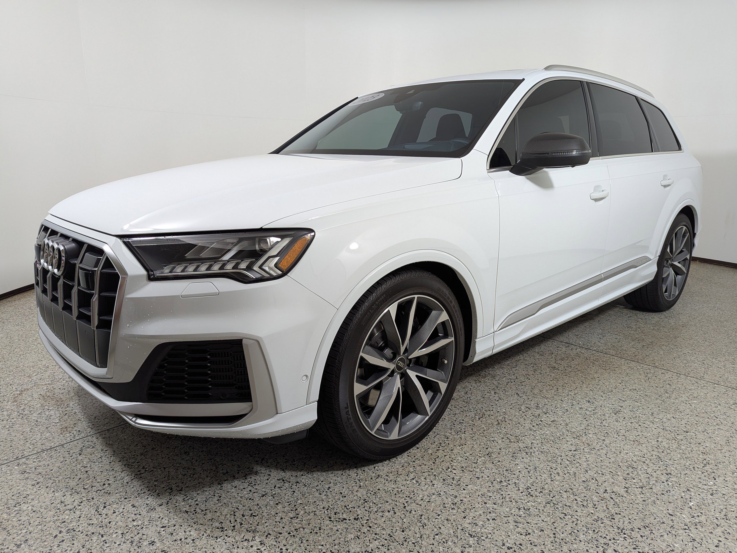 Certified 2023 Audi SQ7 Prestige AWD/4WD image 3