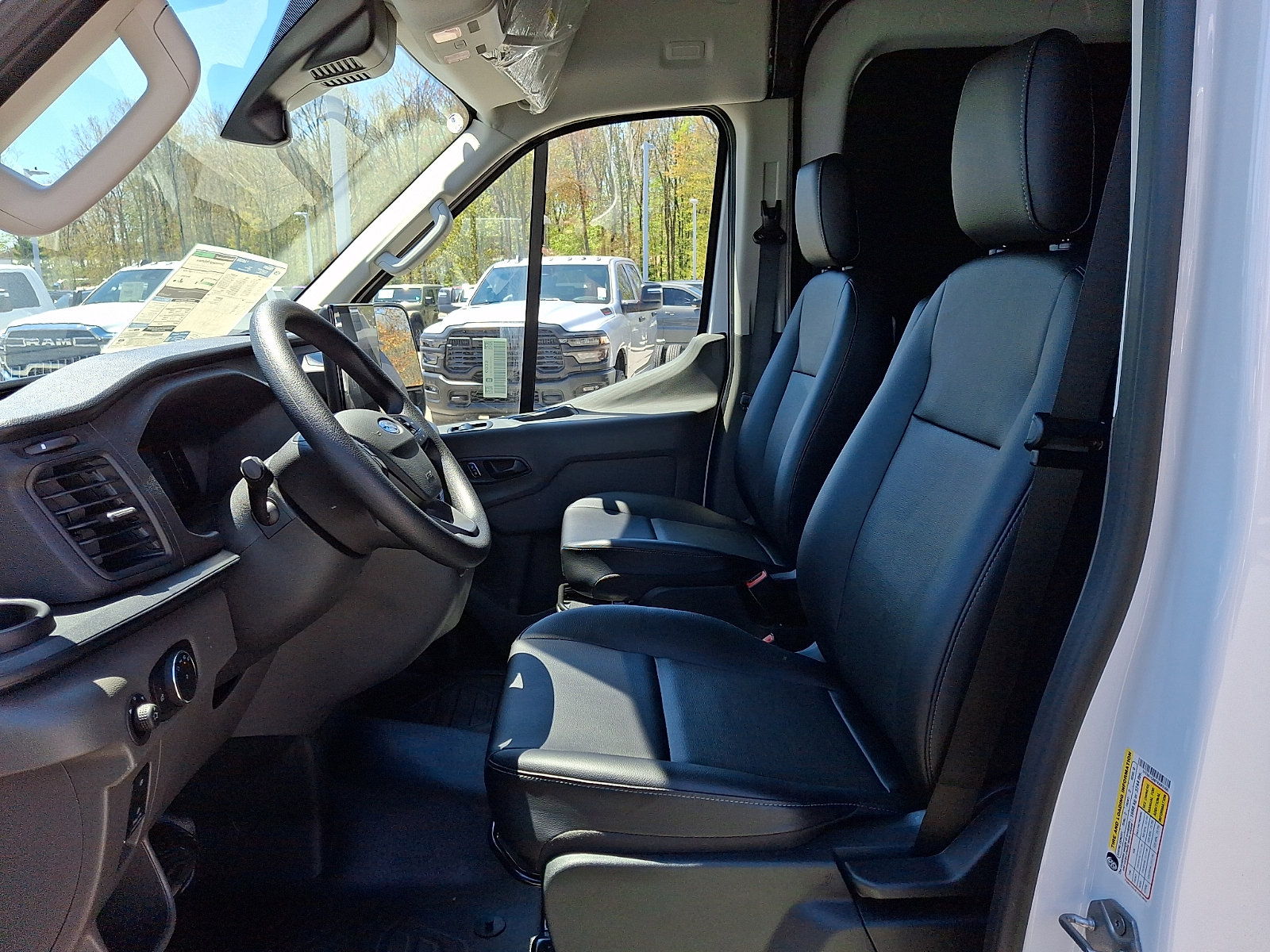 New 2026 Ford Transit 250 148 Medium Roof RWD image 9