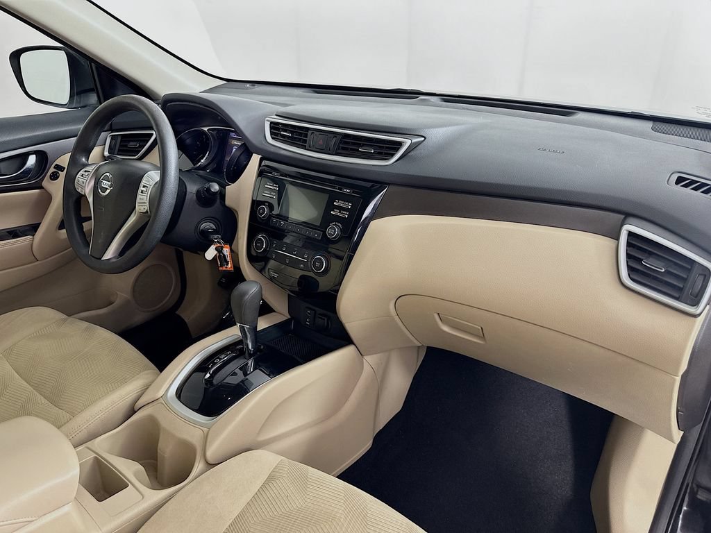 Used 2016 Nissan Rogue S FWD image 31