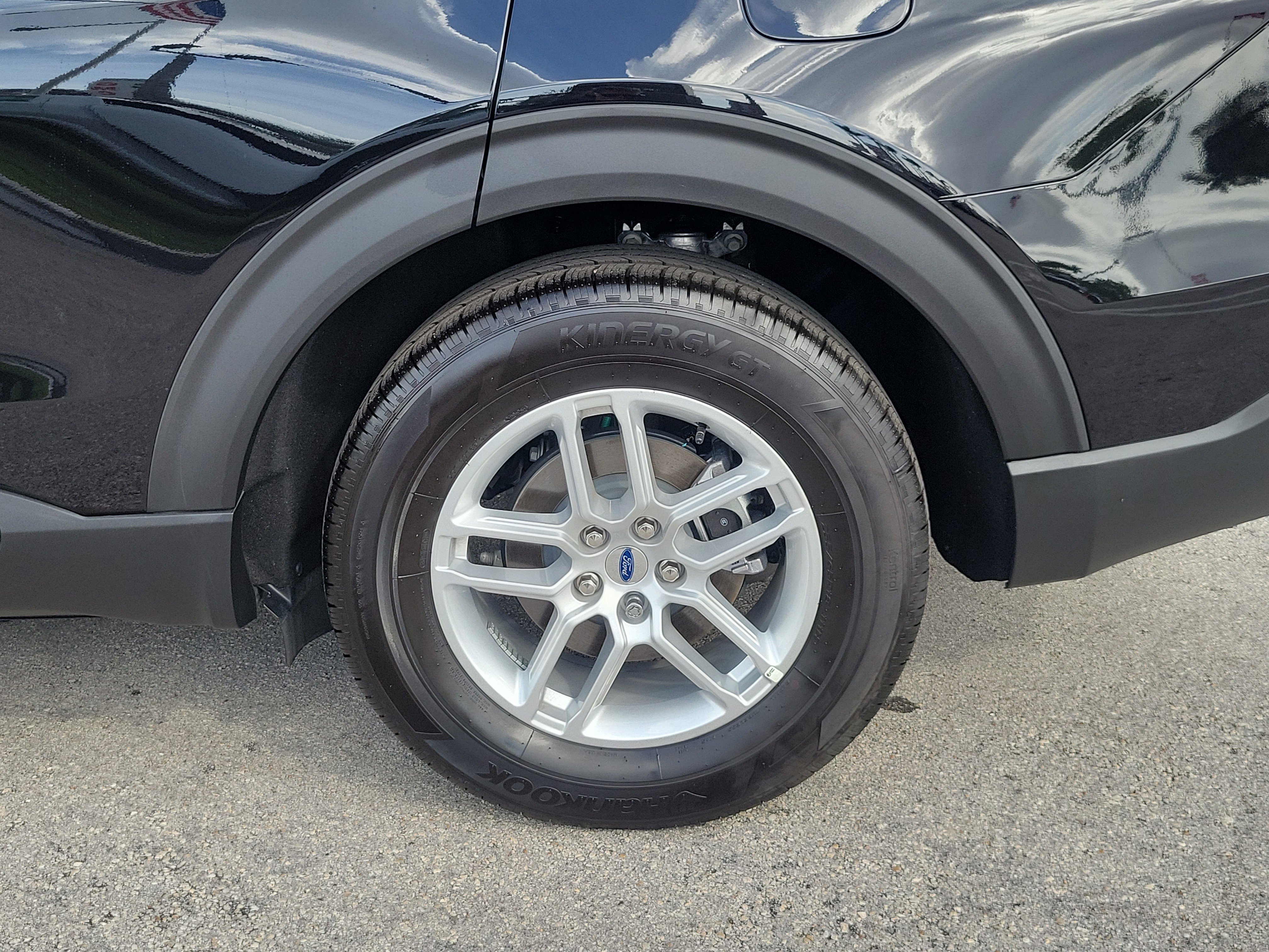 Used 2026 Ford Explorer Active w/ Active Comfort Package image 26