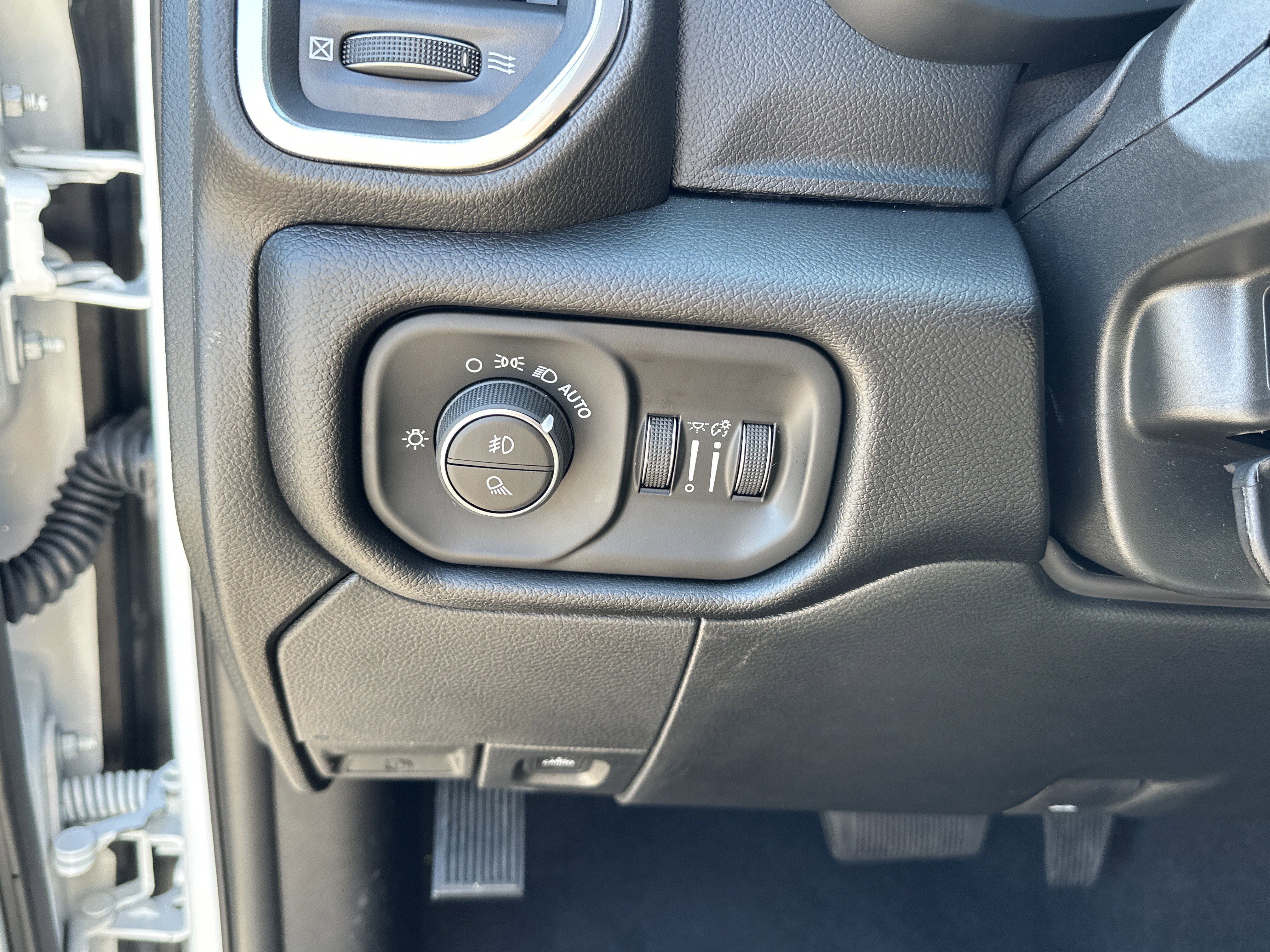 New 2026 RAM 2500 Laramie image 34