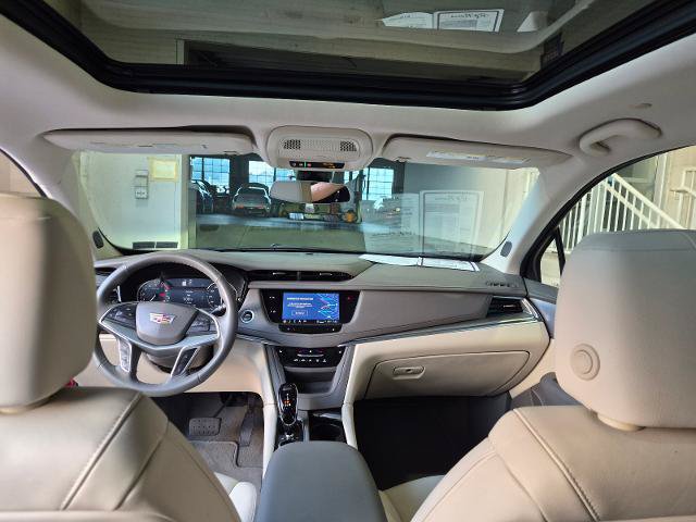 Certified 2024 Cadillac XT5 Premium Luxury AWD/4WD image 17