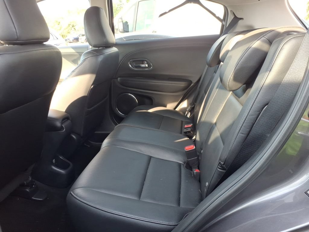 Used 2018 Honda HR-V EX-L image 11