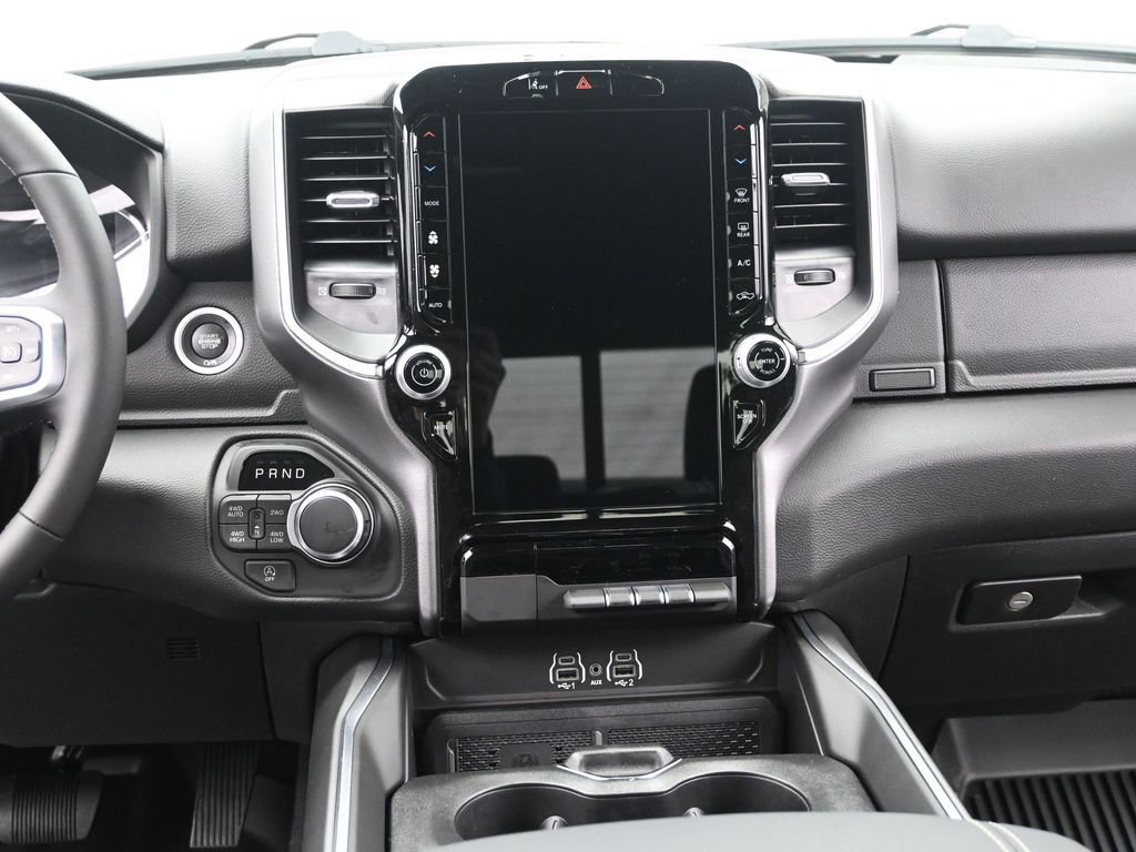 New 2026 RAM 1500 4x4 Crew Cab image 25