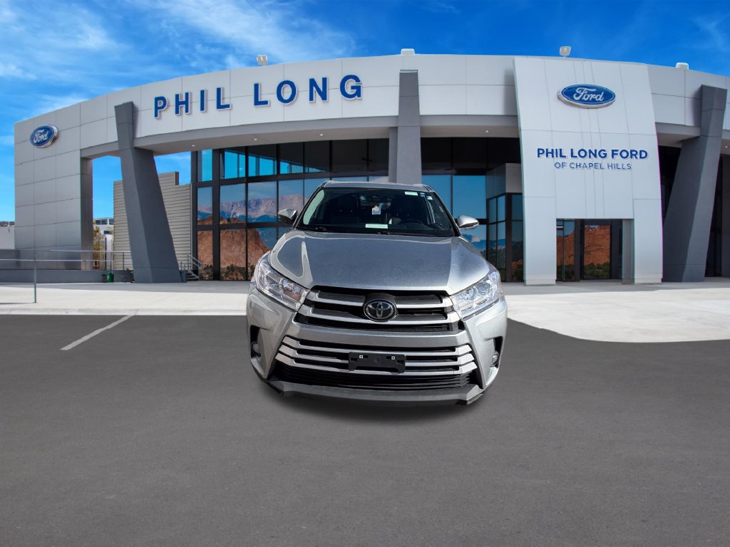 Used 2019 Toyota Highlander XLE FWD image 10