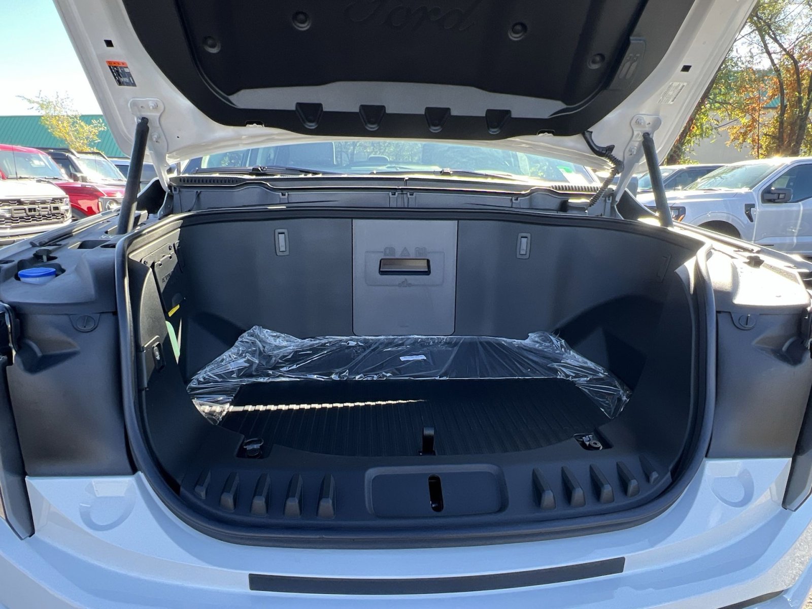 New 2025 Ford F150 Lightning XLT image 27