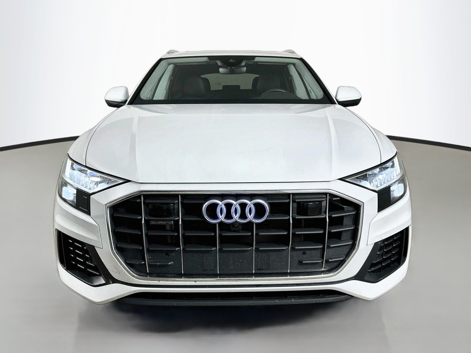 Used 2023 Audi Q8 Premium w/ Convenience Package AWD/4WD image 2