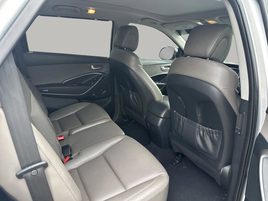 Used 2017 Hyundai Santa Fe SE w/ SE Ultimate Tech Package 03 AWD/4WD image 12