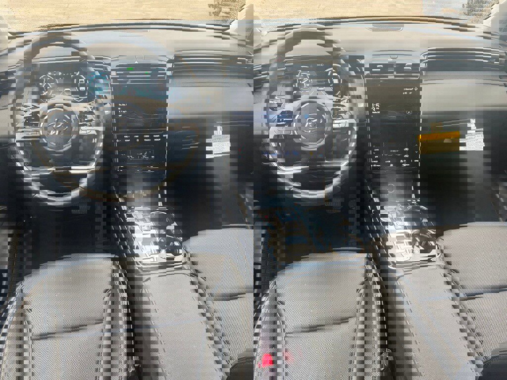 Certified 2024 Hyundai Tucson Limited image 11