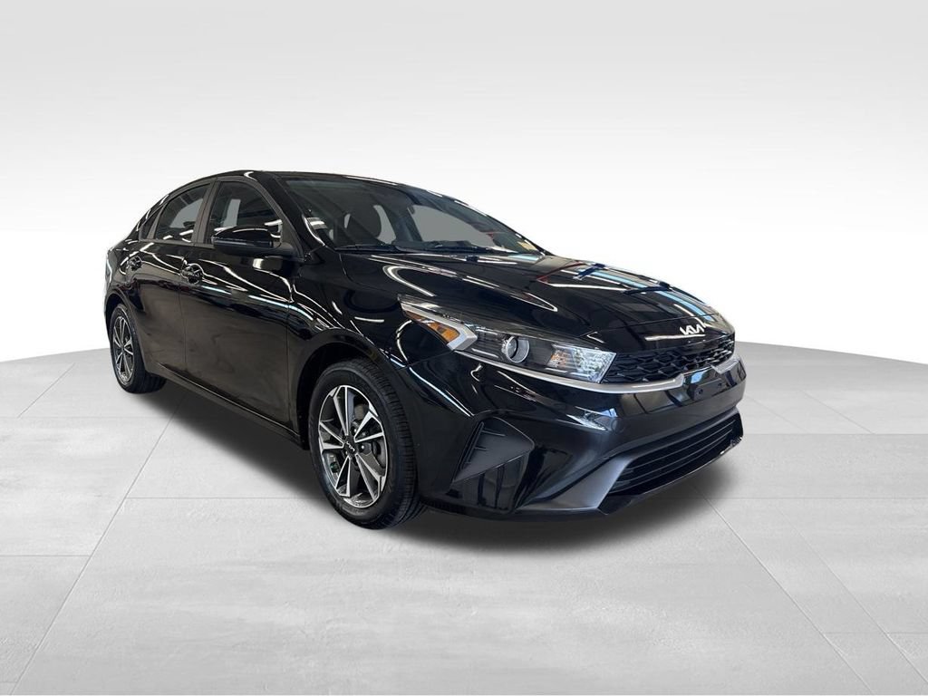 Certified 2023 Kia Forte LXS w/ LXS Technology Package FWD image 30