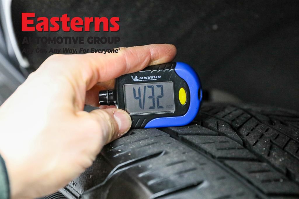 Used 2024 GMC Yukon XL SLT image 30