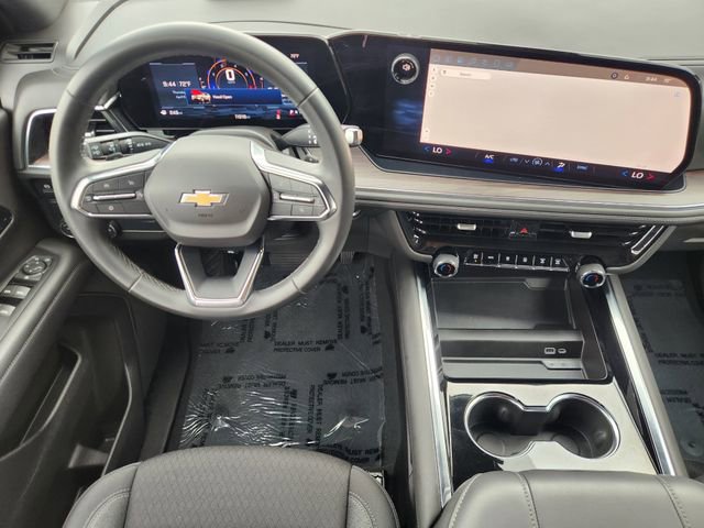 Used 2025 Chevrolet Suburban LS RWD image 28