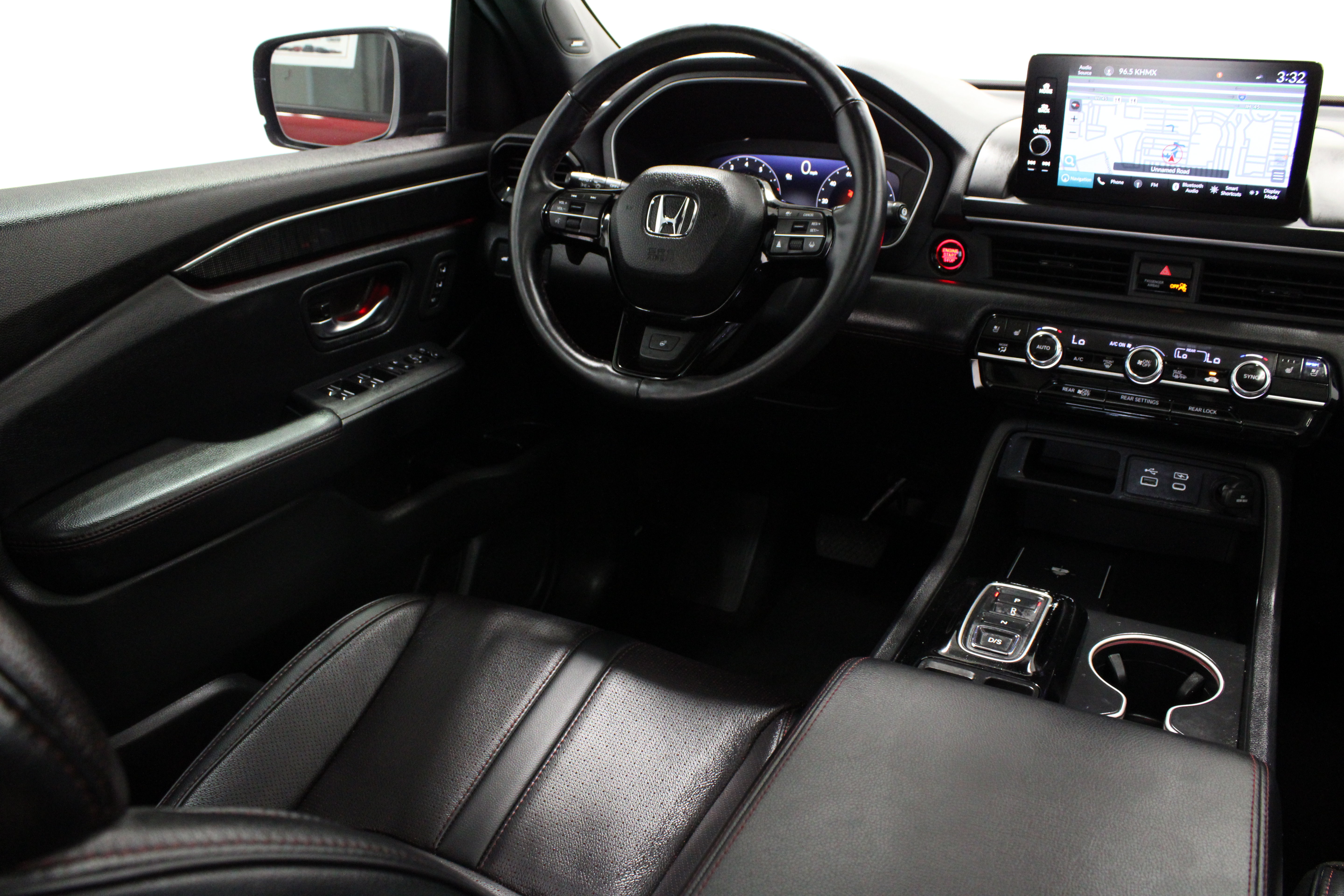 Used 2025 Honda Pilot Black Edition image 34