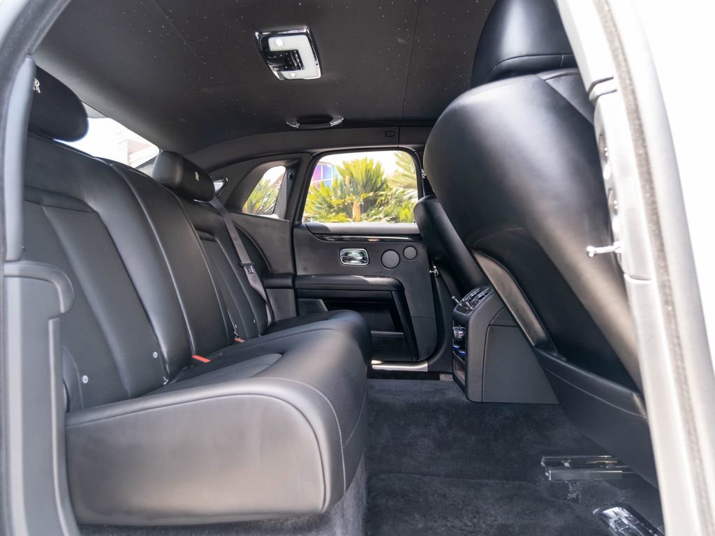 Used 2022 Rolls-Royce Ghost AWD/4WD image 30