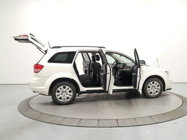 Used 2020 Dodge Journey SE FWD image 15